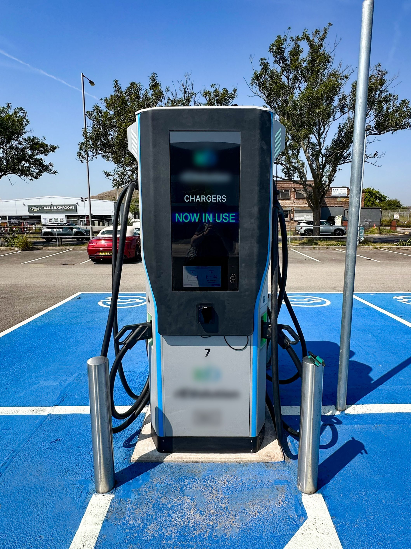 Four 160 kW Injet Ampax Chargers at a CPO Site in Liverpool